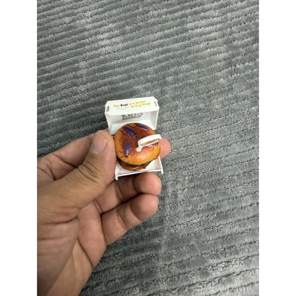 Zuru Mega Gross Minis - Bug King Burger